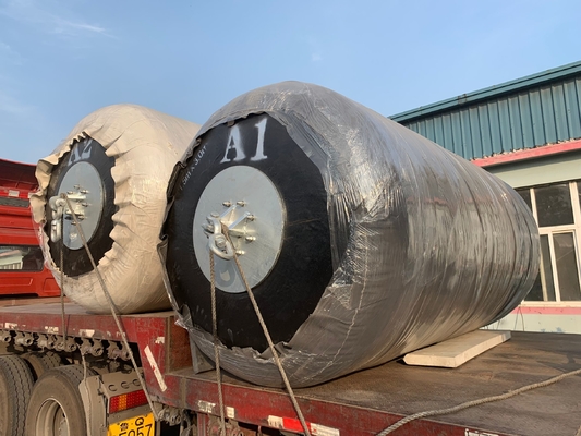 Fender de caucho Fender llenos de espuma ISO17357 Proceso de instalación fácil y rápido