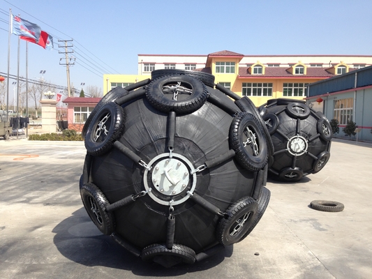 Absorción de energía Yokohama Pneumáticos de caucho cilíndrico negro para parachoques marinos