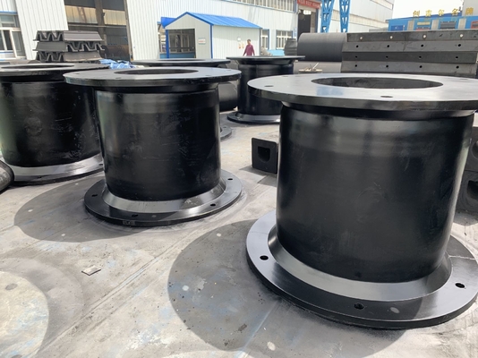 Fenders de caucho a prueba de golpes con 60-80 de costa una dureza y 1,2-1,5 G/cm3 densidad