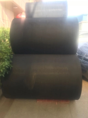 Resistencia a la tracción Fender de caucho atornillado Diseño personalizado para absorción de energía / resistencia a la intemperie