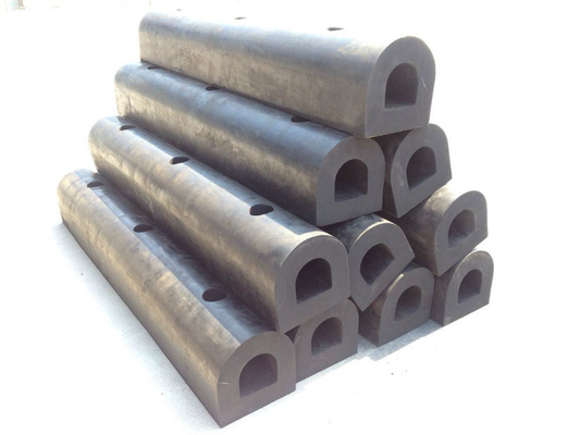 Fenders D negros sólidos para una protección duradera