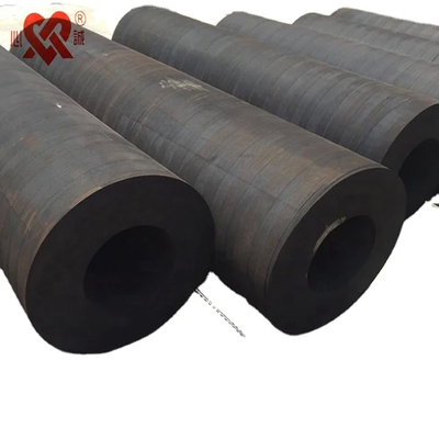 Los guardabarros cilíndricos de goma de larga duración absorben la energía del impacto para una protección máxima