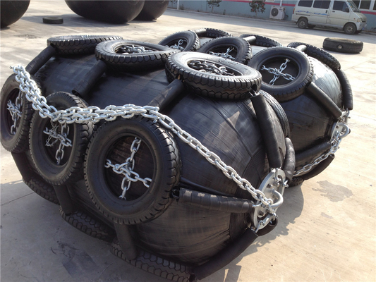 Galvanizado en caliente Yokohama Marine Fender para protección de piezas marinas de larga duración