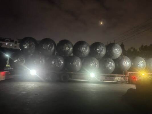 Defensa Marina de Goma Espuma de Poliuretano PU con Excelente Elasticidad y Resistencia al Estrés Ambiental Marino