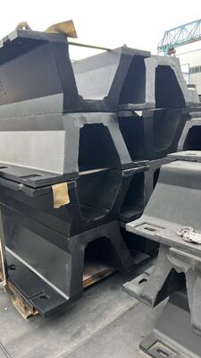 DEFENSA DE GOMA NEUMÁTICA Diseño de Arco para Bajo Mantenimiento y Confiabilidad Duradera