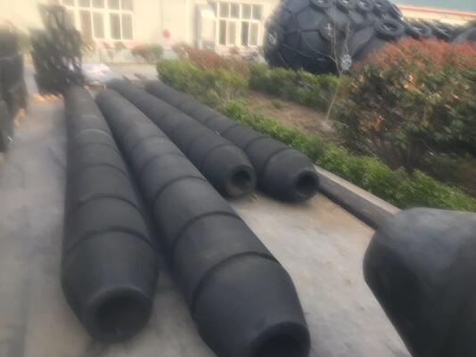 Fenders de rodillos de remolcadores de bajo mantenimiento de altura 200 mm 450 mm diseñados para reducir los costos de mantenimiento y mejorar la seguridad del remolcador