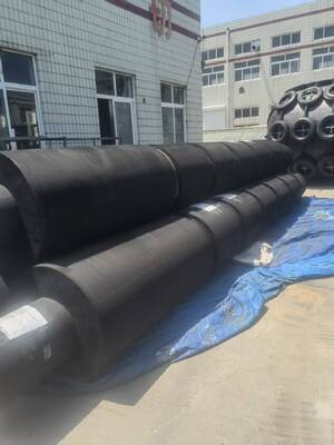 Fenders de rodillos de remolcadores de bajo mantenimiento de altura 200 mm 450 mm diseñados para reducir los costos de mantenimiento y mejorar la seguridad del remolcador
