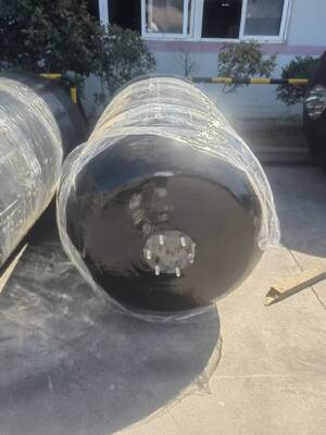 Defensas de espuma de larga duración construidas para soportar un rango de temperatura de -60 °C a 80 °C con un período de 24 meses para uso a largo plazo
