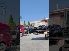 Yokohama Fender cargado en el contenedor